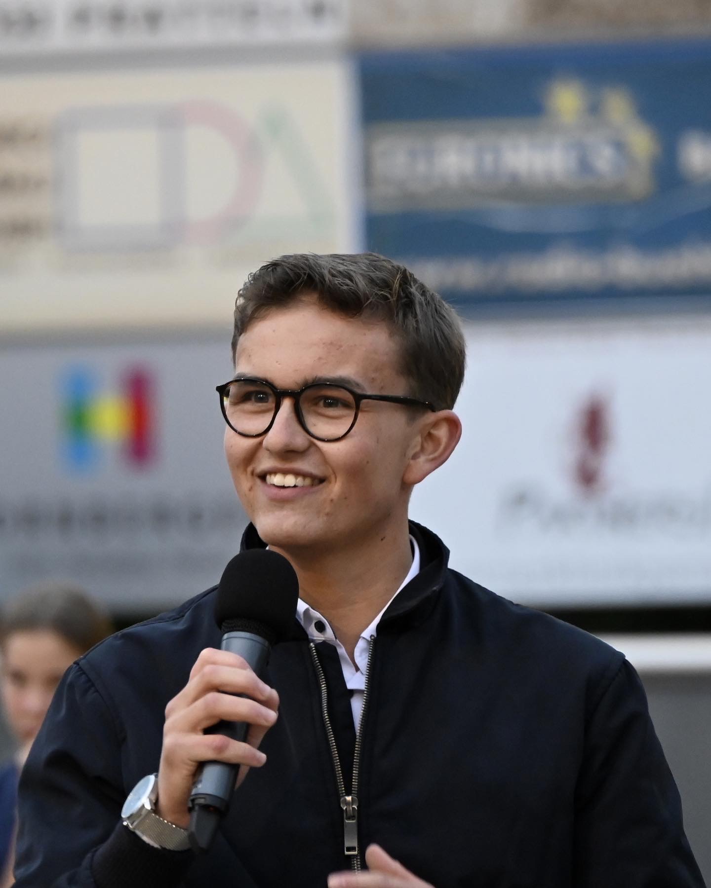 6BF29E2C-DD60-44A0-8544-1CE2CF0601E3